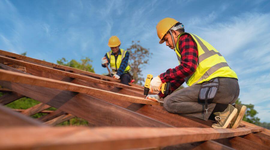 Professional gutter cleaning in Olivet, MI